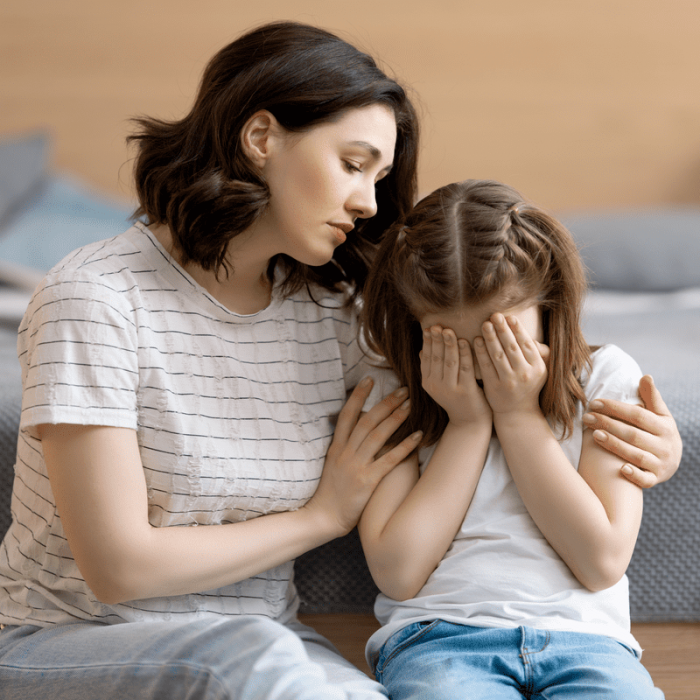 Ребенок переживает развод родителей